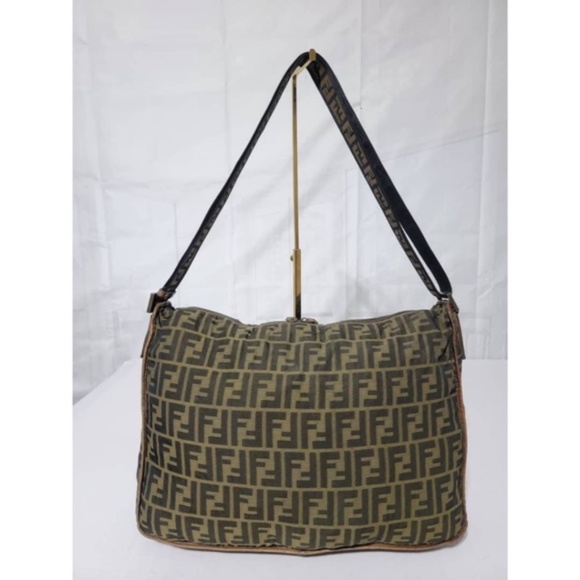 Authentic Fendi Zucca Canvas Zip Messenger Bag Brown - Picture 3 of 16